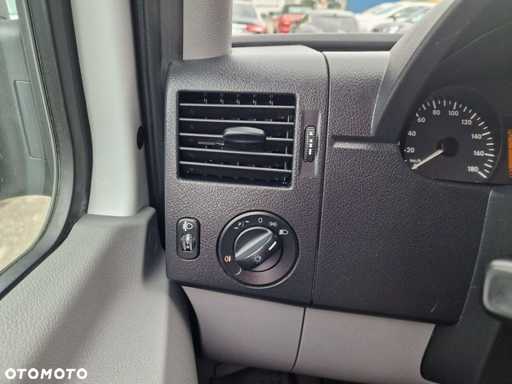 Mercedes-Benz Sprinter - 8