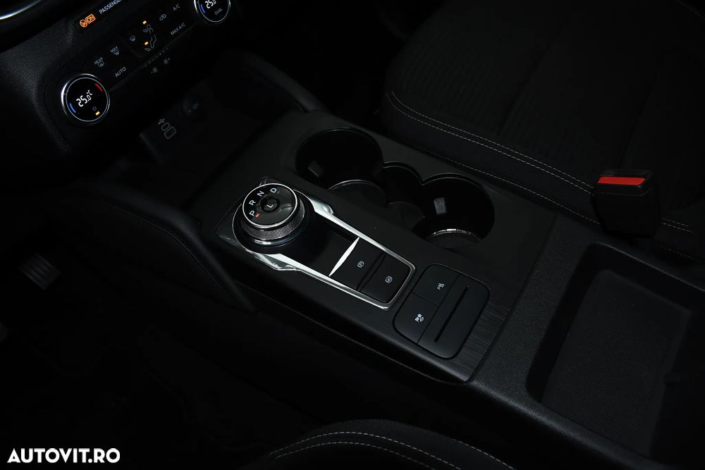 Ford Kuga 2.5 Duratec FHEV TITANIUM - 17