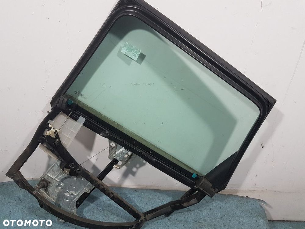 AUDI A4 B5 AVANT PODNOŚNIK SZYBY TYŁ PRAWY - 3