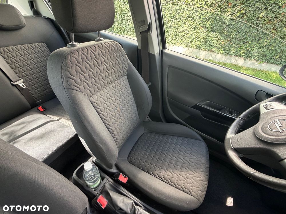 Opel Corsa 1.4 Cosmo - 37