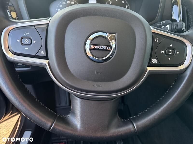 Volvo V60 T4 Momentum Pro - 13