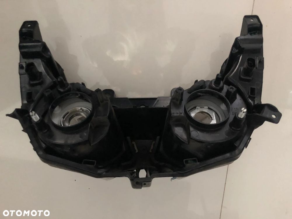 Yamaha X-max 125 400 lampa reflektor przód - 3