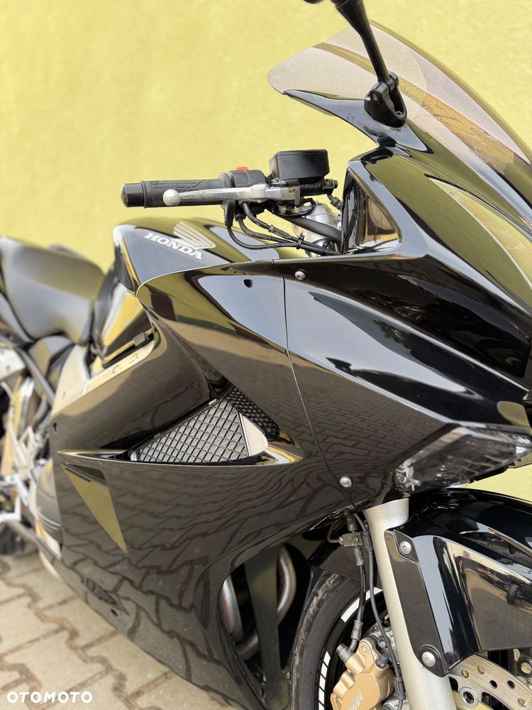 Honda VFR - 5
