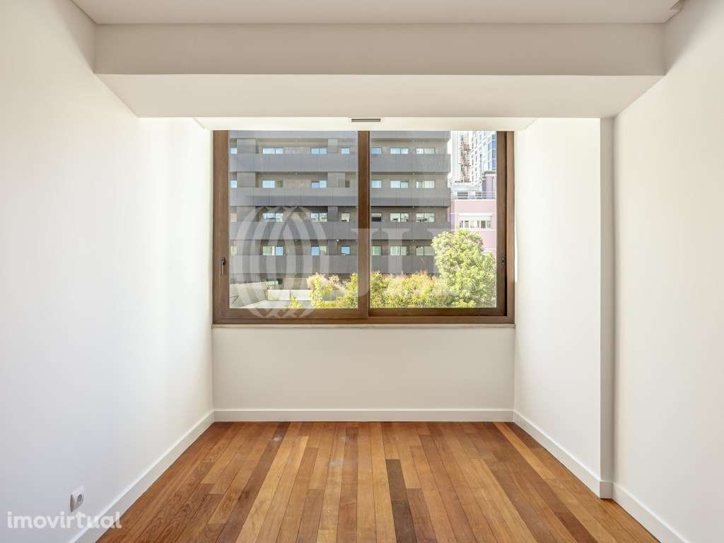 Apartamento T4 nas Avenidas Novas, Lisboa - Grande imagem: 4/32