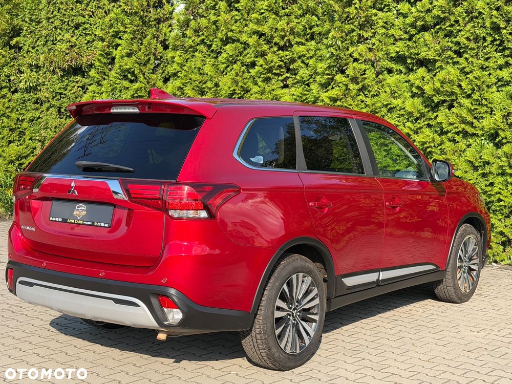 Mitsubishi Outlander 2.0 2WD CVT Diamant Edition+ - 12