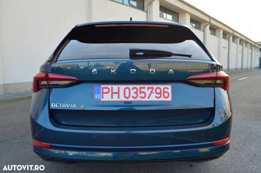 Skoda Octavia Combi 2.0 TDI DSG Selection - 17