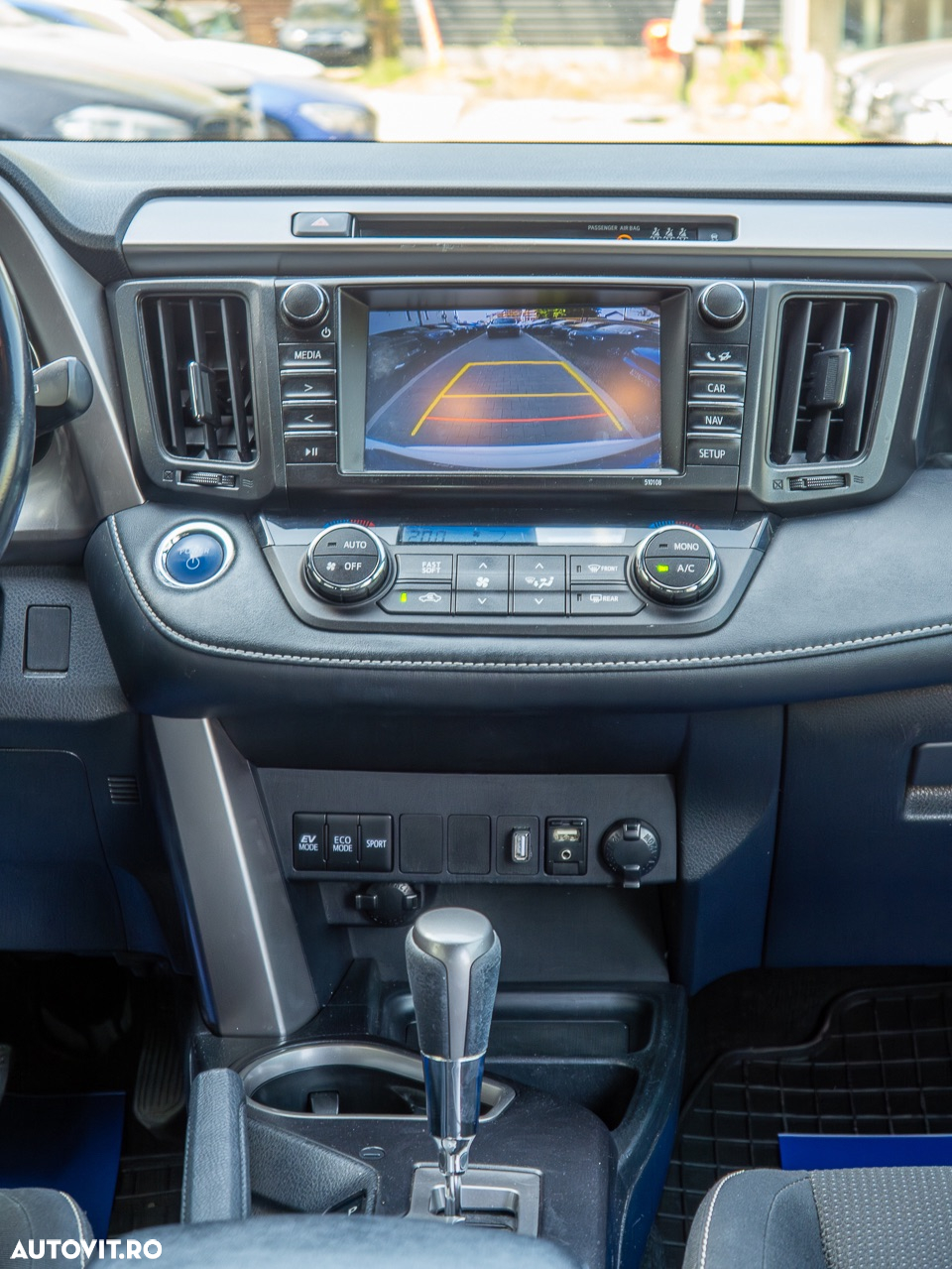 Toyota RAV4 2.5 4x2 Hybrid Executive - 14