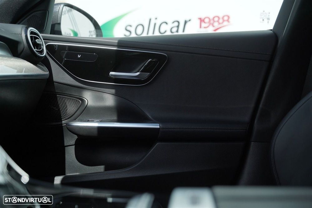 Mercedes-Benz C 300 d AMG Line - 34