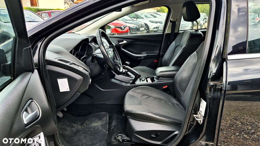 Ford Focus 1.6 EcoBoost Titanium - 32