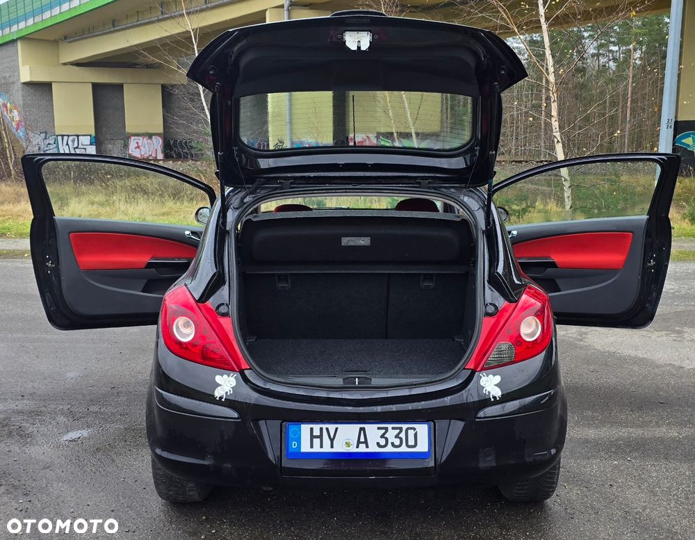 Opel Corsa 1.2 16V Cosmo Easytronic - 10