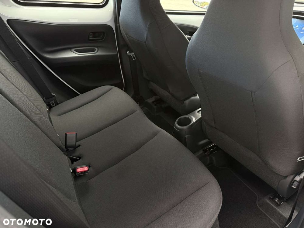 Toyota Aygo X 1.0 VVT-i X-play - 34