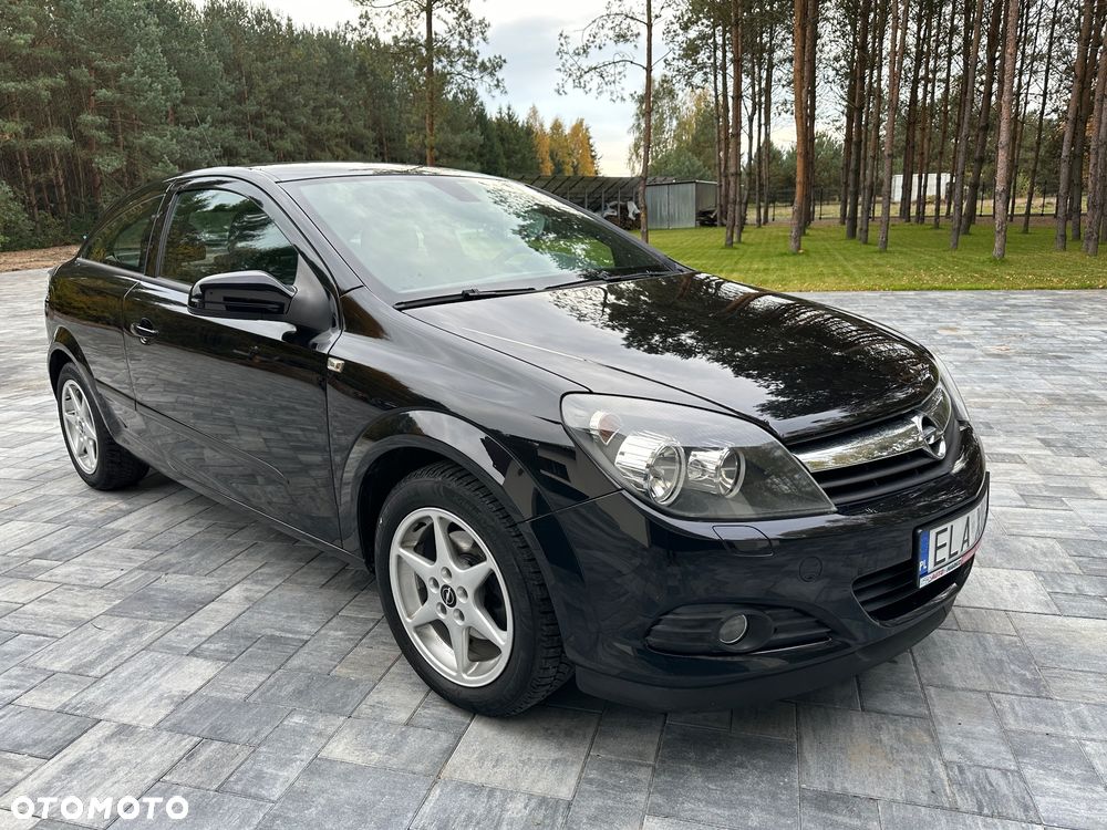Opel Astra III GTC 1.8 Sport - 31