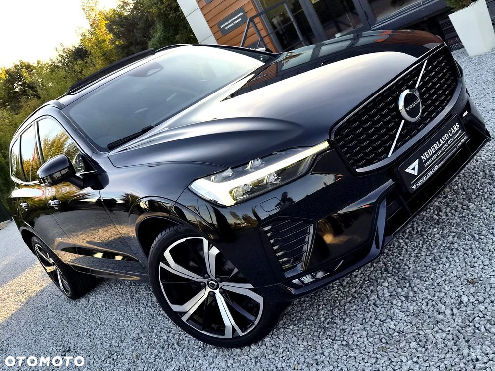 Volvo XC 60 B4 D Plus Dark - 36
