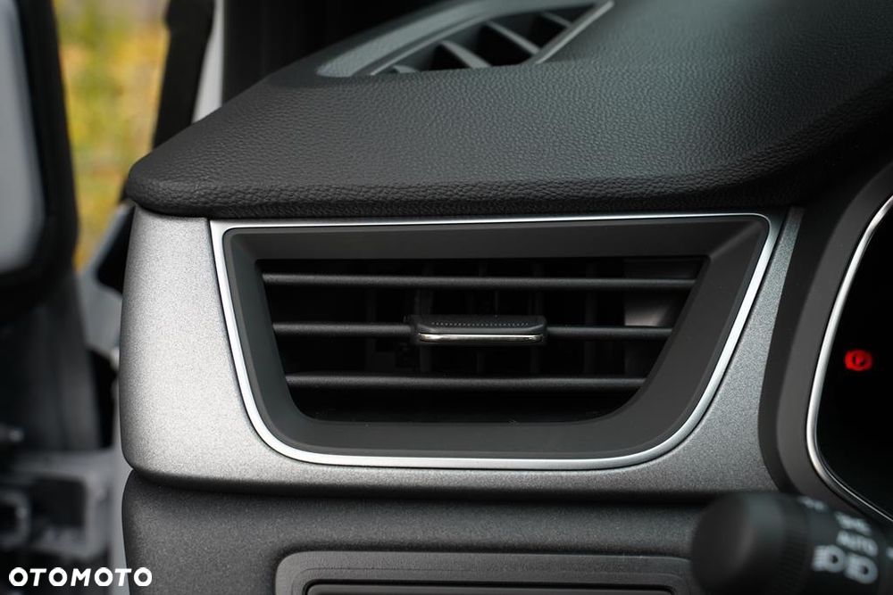 Renault Captur 1.3 TCe mHEV Techno EDC - 13