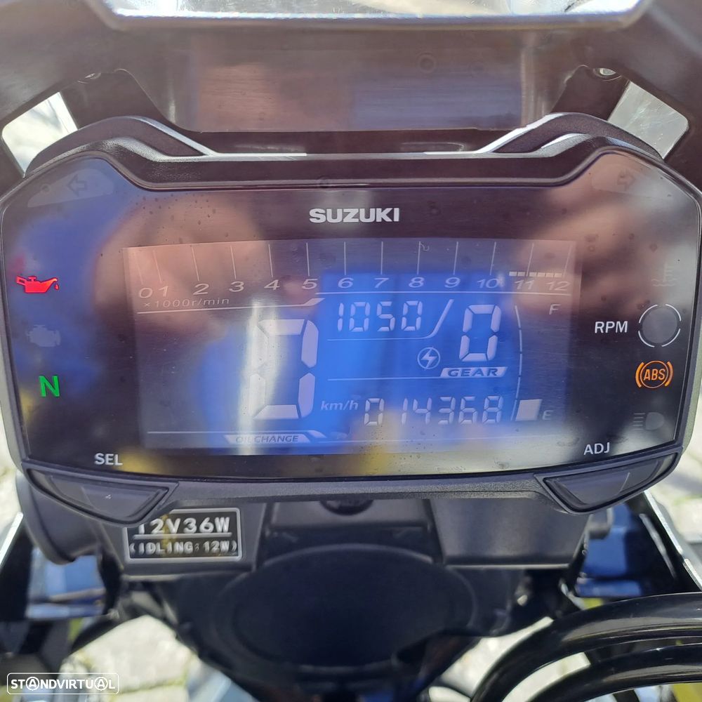 Suzuki v-strom - 1