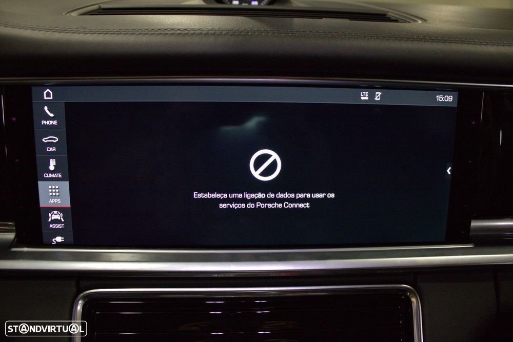 Porsche Panamera 4 E-Hybrid - 50