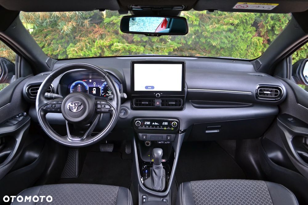 Toyota Yaris - 24