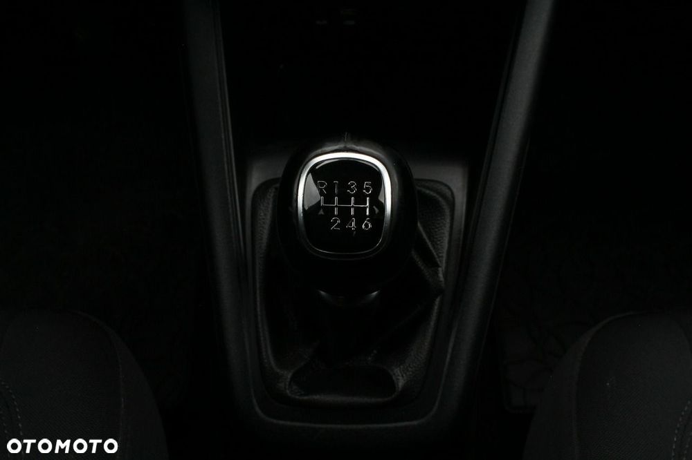 Hyundai ix20 1.6 Comfort - 17