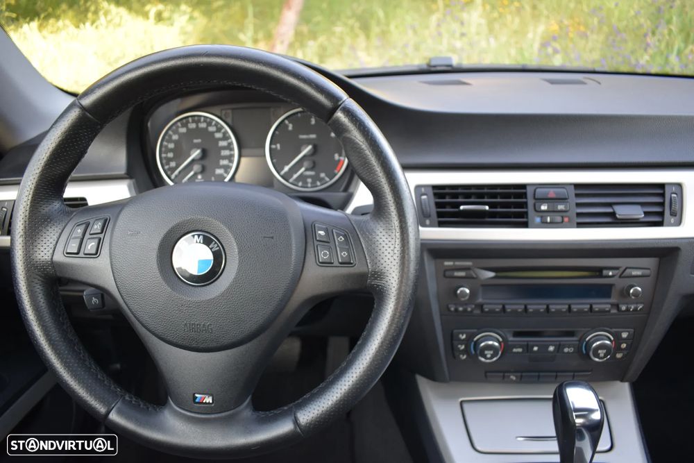 BMW 320 d Coupe Auto - 15