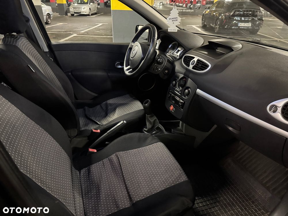 Renault Clio 1.2 16V All Inclusive - 8
