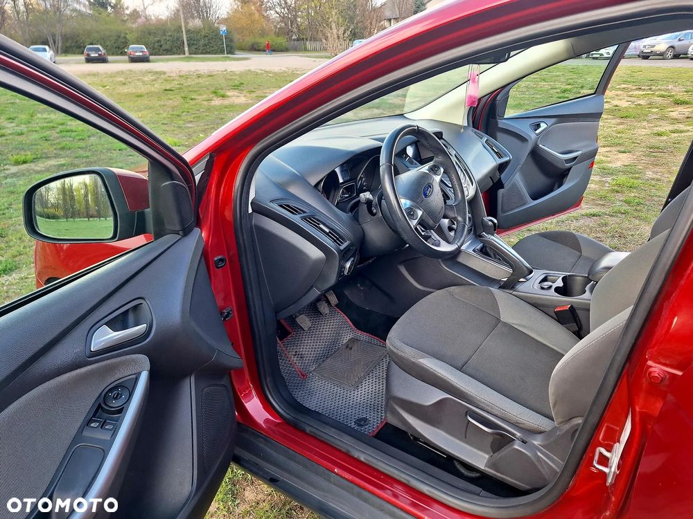 Ford Focus 1.6 TDCi DPF Ambiente - 9