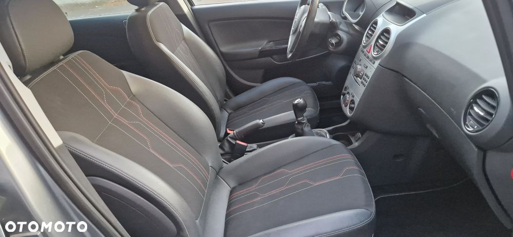 Opel Corsa 1.4 Cosmo - 5