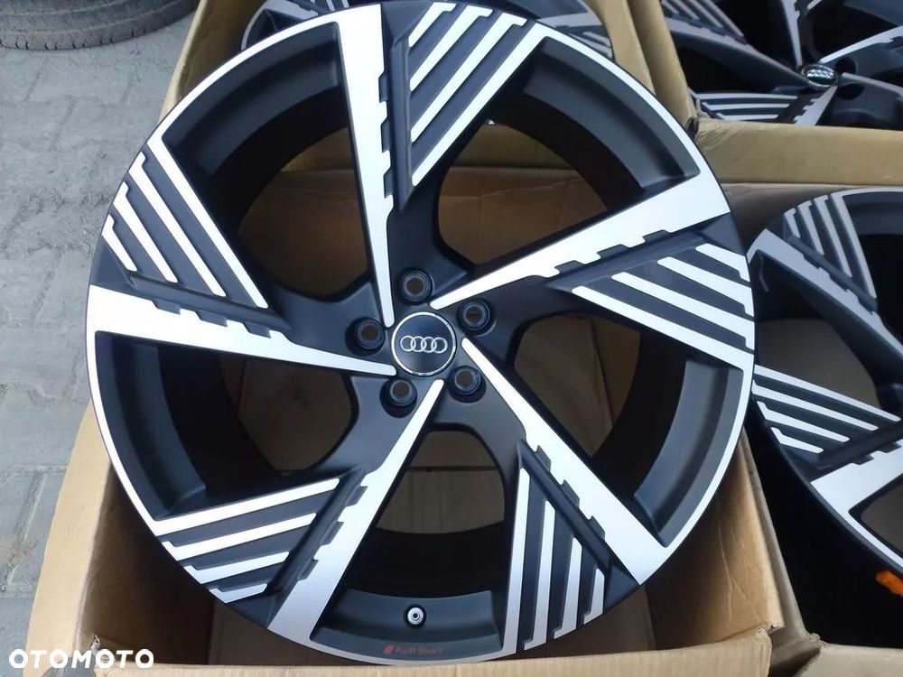 AUDI Q7 E-TRON RSQ8 RS6 RS7 RS5 22' 4KE - 7