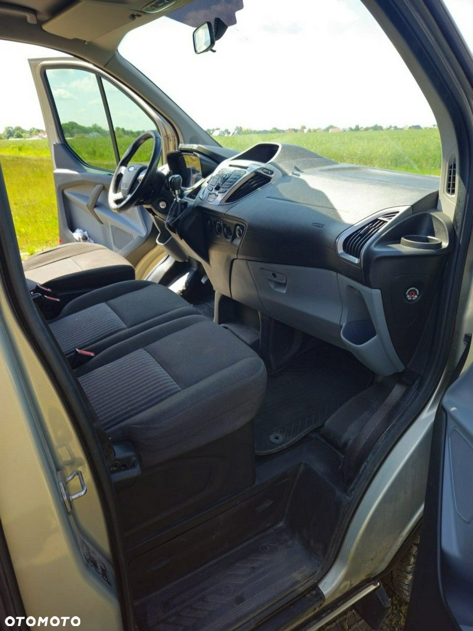 Ford Tourneo Custom - 5