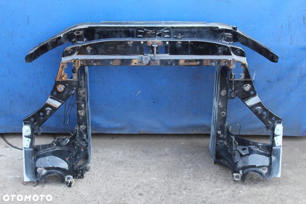 PAS PRZEDNI MERCEDES W172