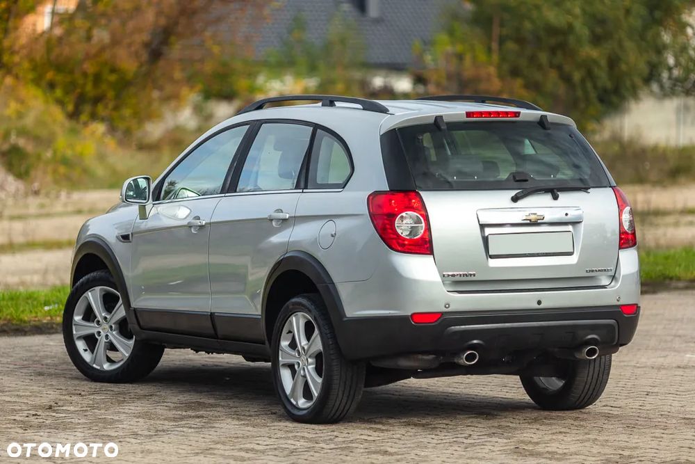 Chevrolet Captiva 2.4 2WD LT - 18