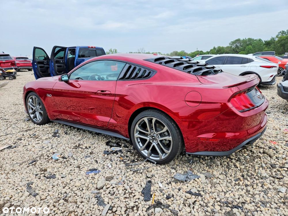 Ford Mustang - 2