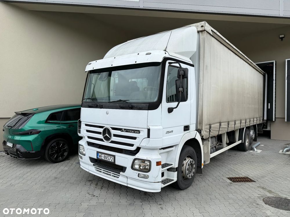 Mercedes-Benz ACTROS - 1