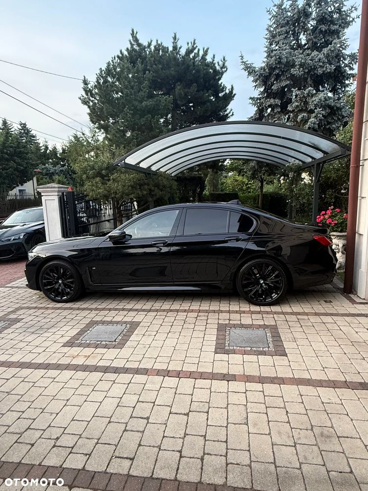 BMW Seria 7 750d xDrive - 29