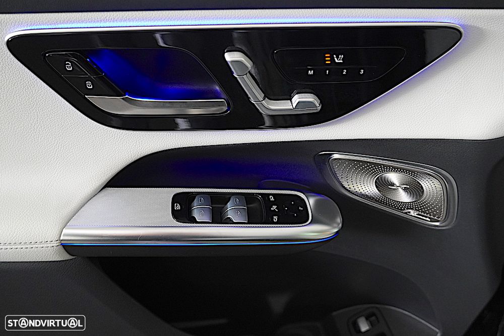 Mercedes-Benz GLC 300 e 4Matic 9G-TRONIC Edition AMG Line - 32