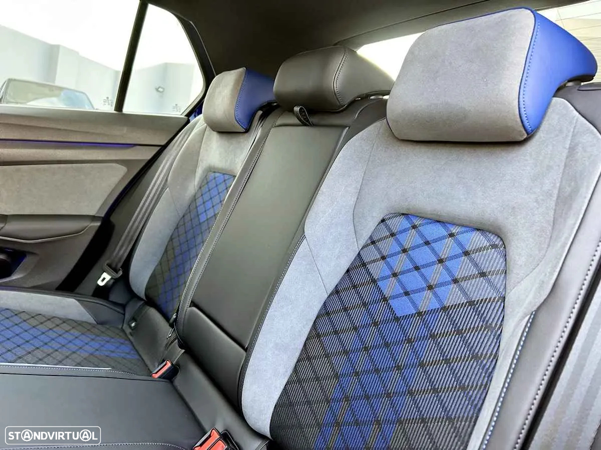 VW Golf 2.0 TSI R DSG - 28