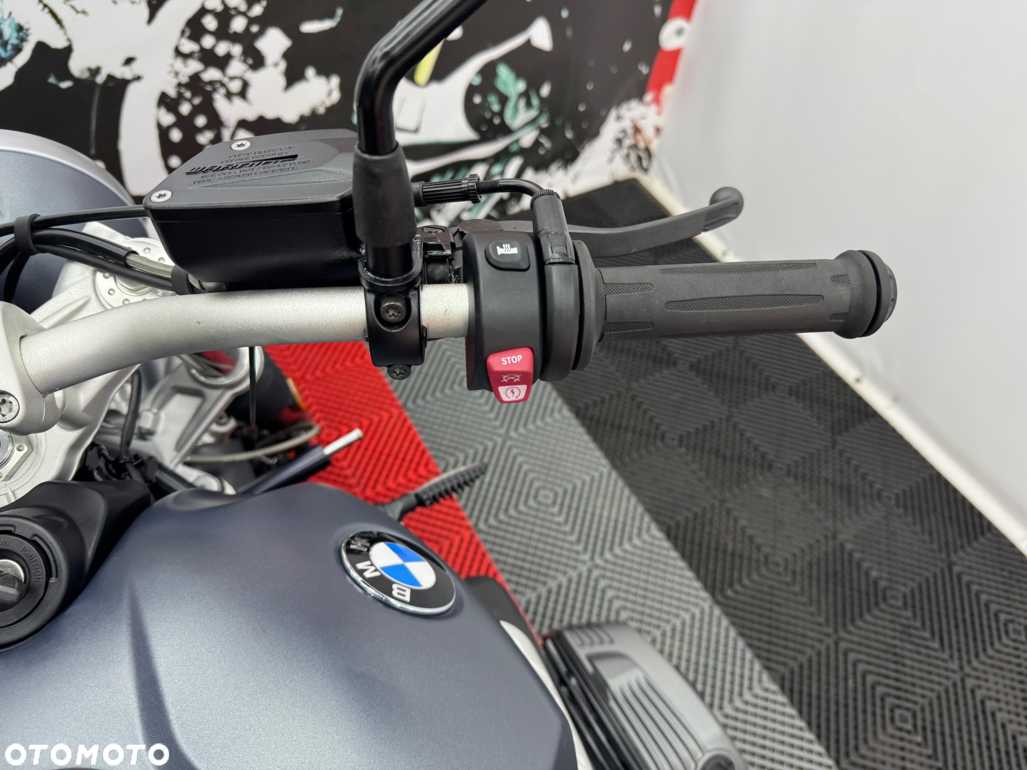 BMW R - 26