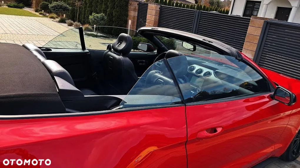 Ford Mustang 2.3 EcoBoost - 25