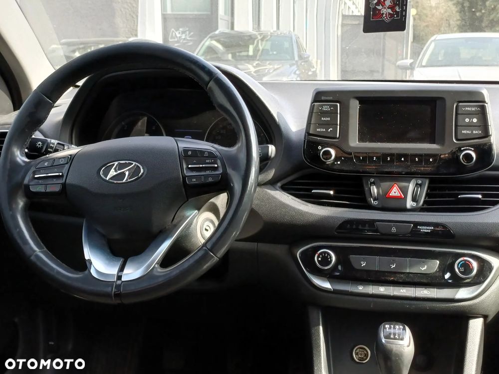Hyundai i30 1.6 CRDi Comfort - 4