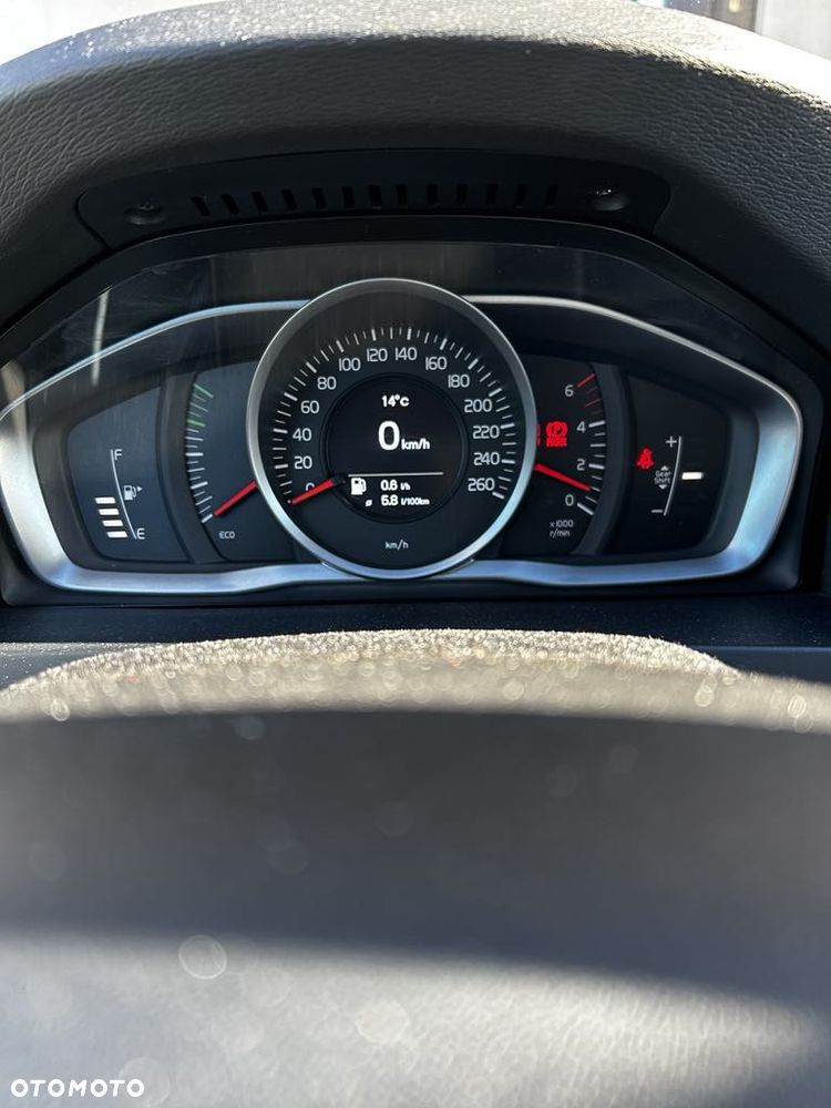 Volvo S60 D3 Edition - 9