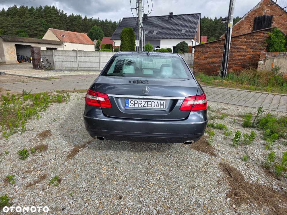 Mercedes-Benz Klasa E 350 CGI BlueEFFICIENCY - 5