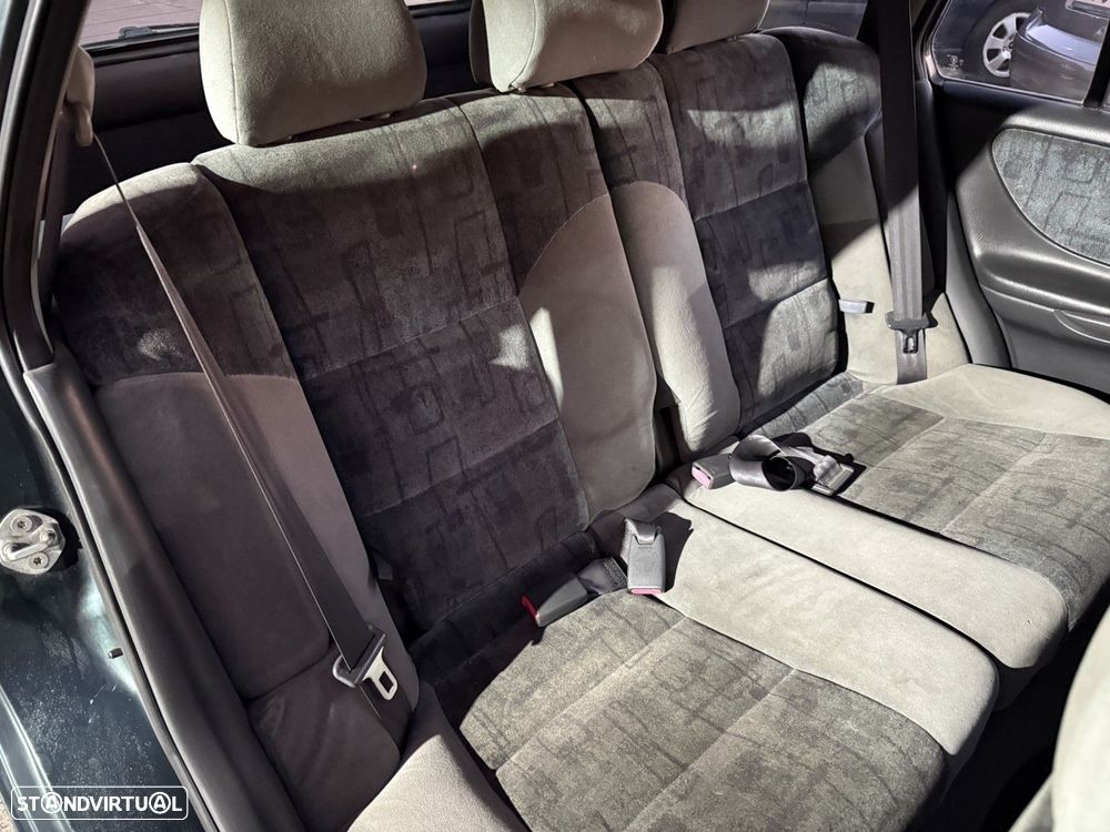 Mazda 626 SW 2.0 TDi GLX - 18