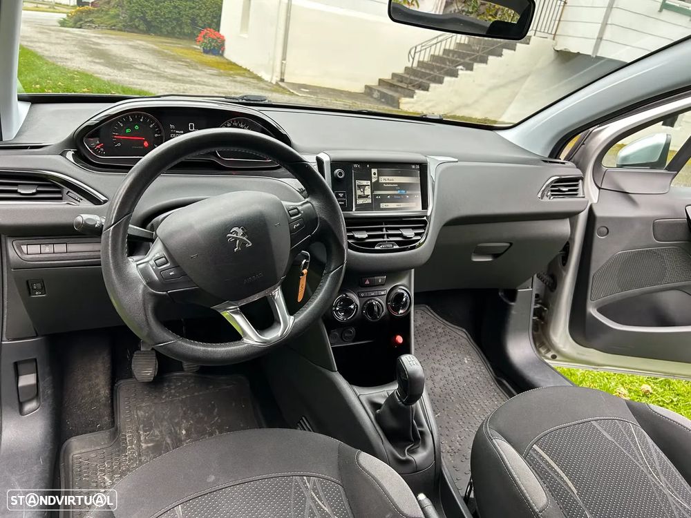 Peugeot 208 1.2 VTi Active - 3