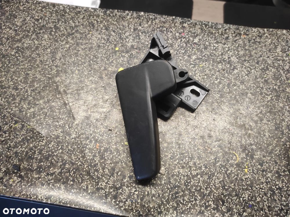 RĄCZKA OTWIERANIA MASKI VW POLO 5 6R0823633 WYSYŁKA !!!!!