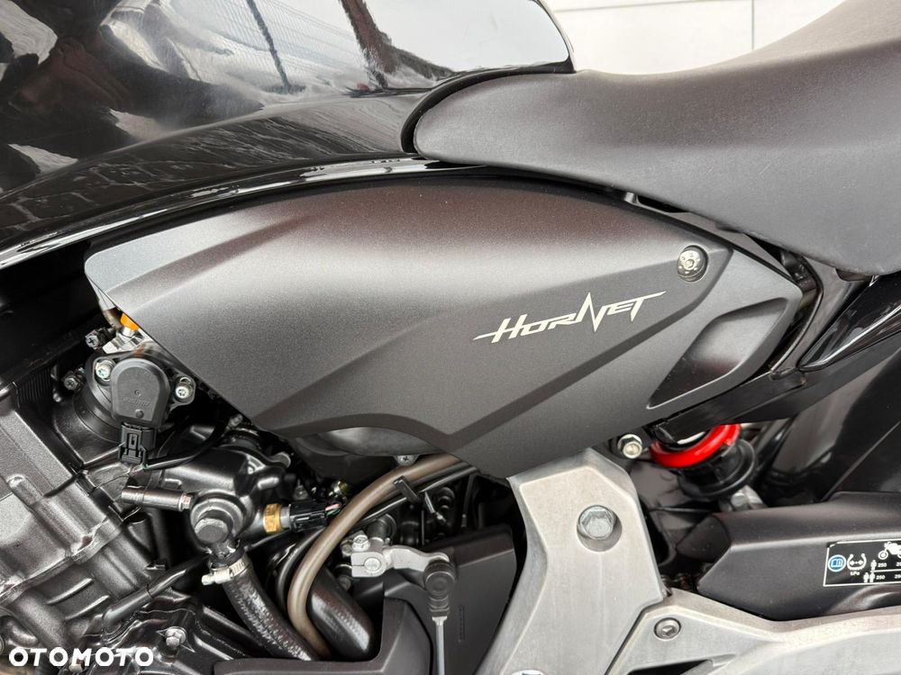 Honda Hornet - 23