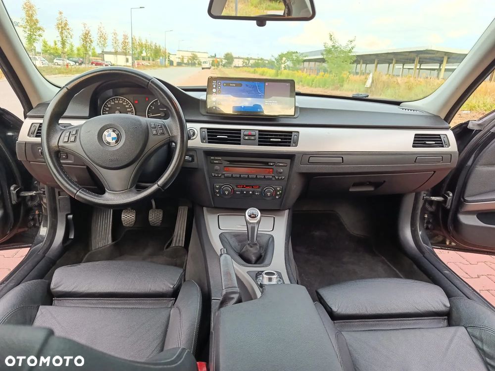 BMW Seria 3 - 12