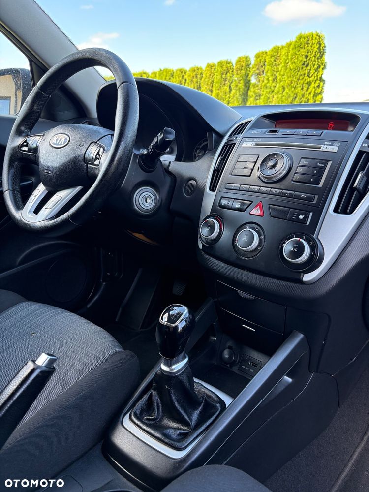 Kia Ceed - 20
