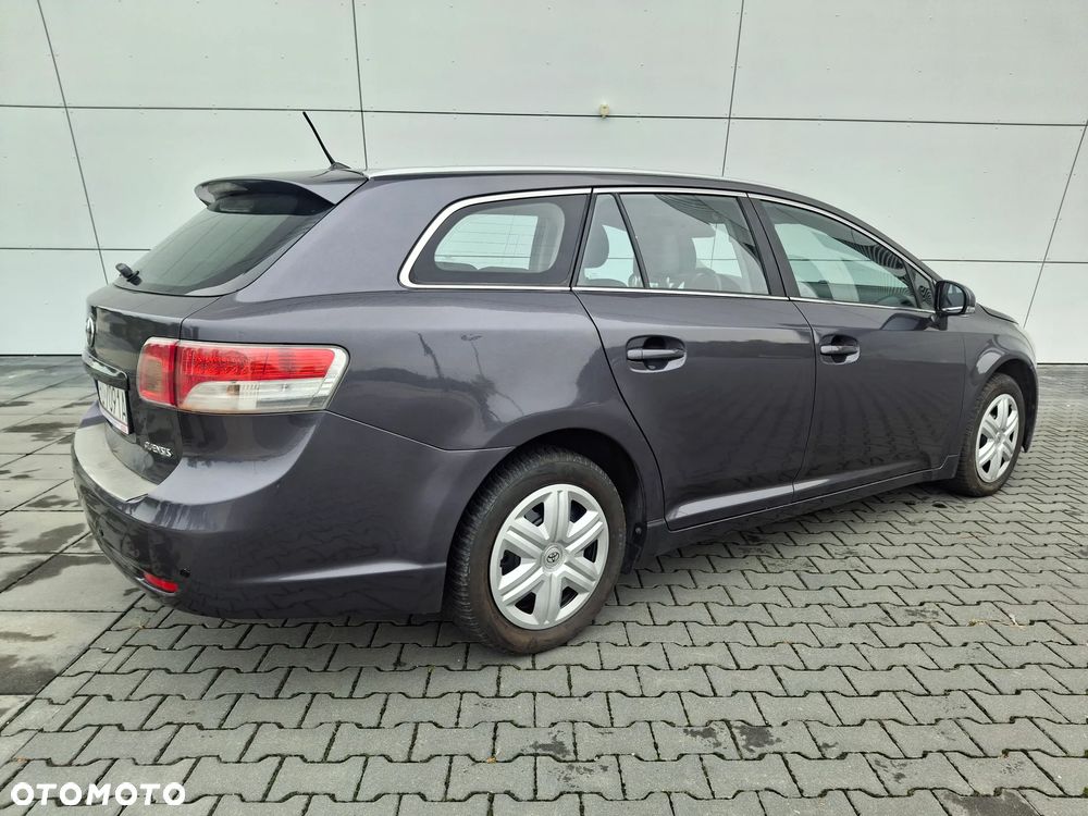 Toyota Avensis 2.0 D-4D Edition - 4