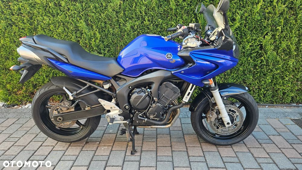 Yamaha FZ6 - 1