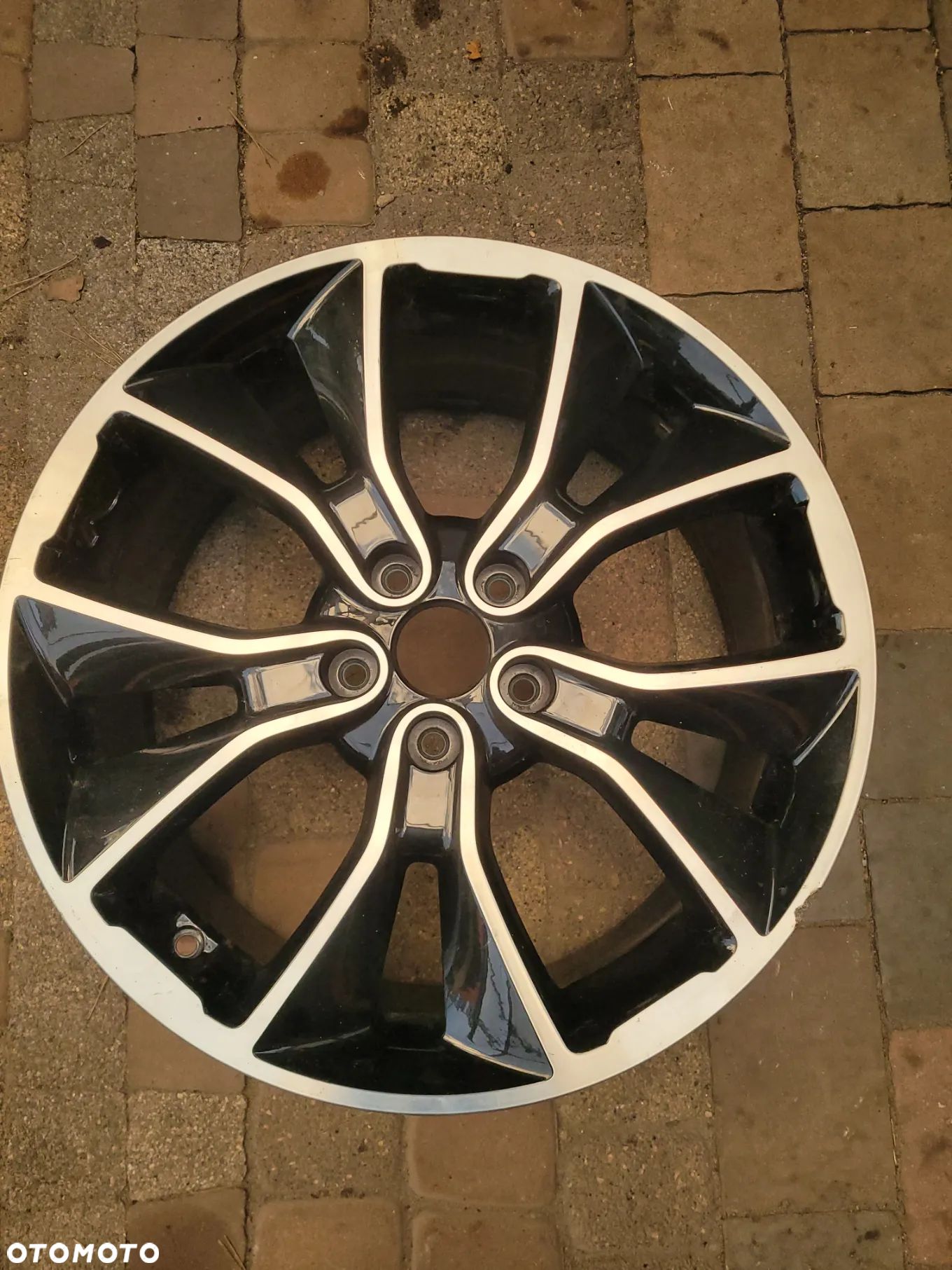 ALUFELGA HYUNDAI - 8Jx19 ET55 5x114.3 - 1