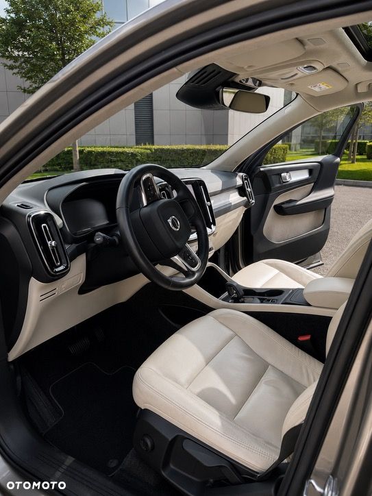 Volvo XC 40 T3 Momentum - 5